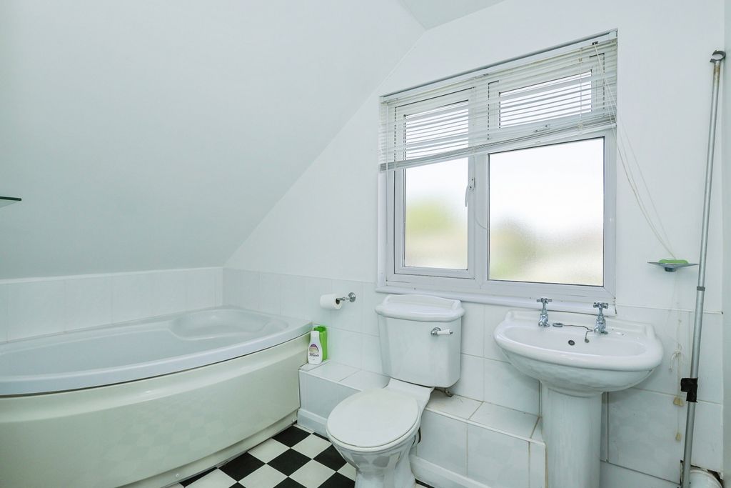 Additional image 17 of 4 bed detached house for saleSea Way, Bognor Regis PO22