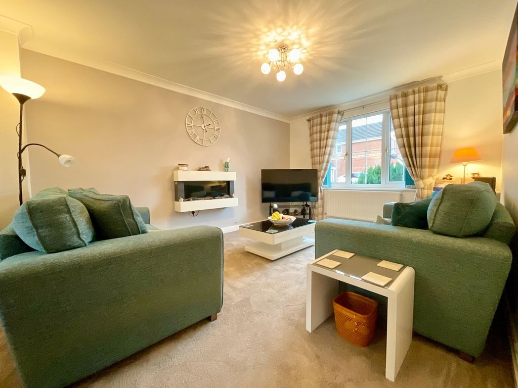 Property photo 2 of 19