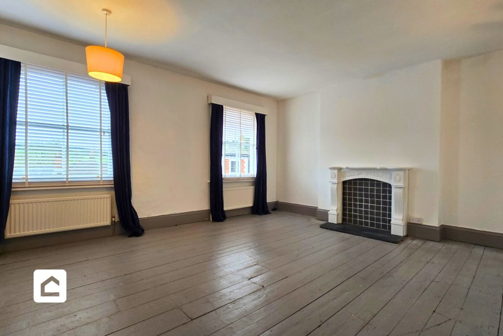 Property photo 2 of 14 2