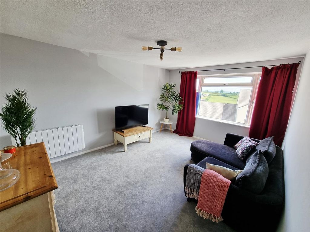 Property photo 2 of 12 Sitting Room.Jpg