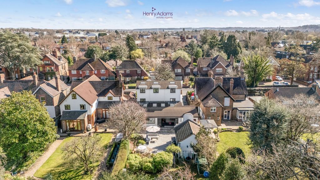 Additional image 34 of 6 bed detached house for saleWimblehurst Road, Horsham RH12