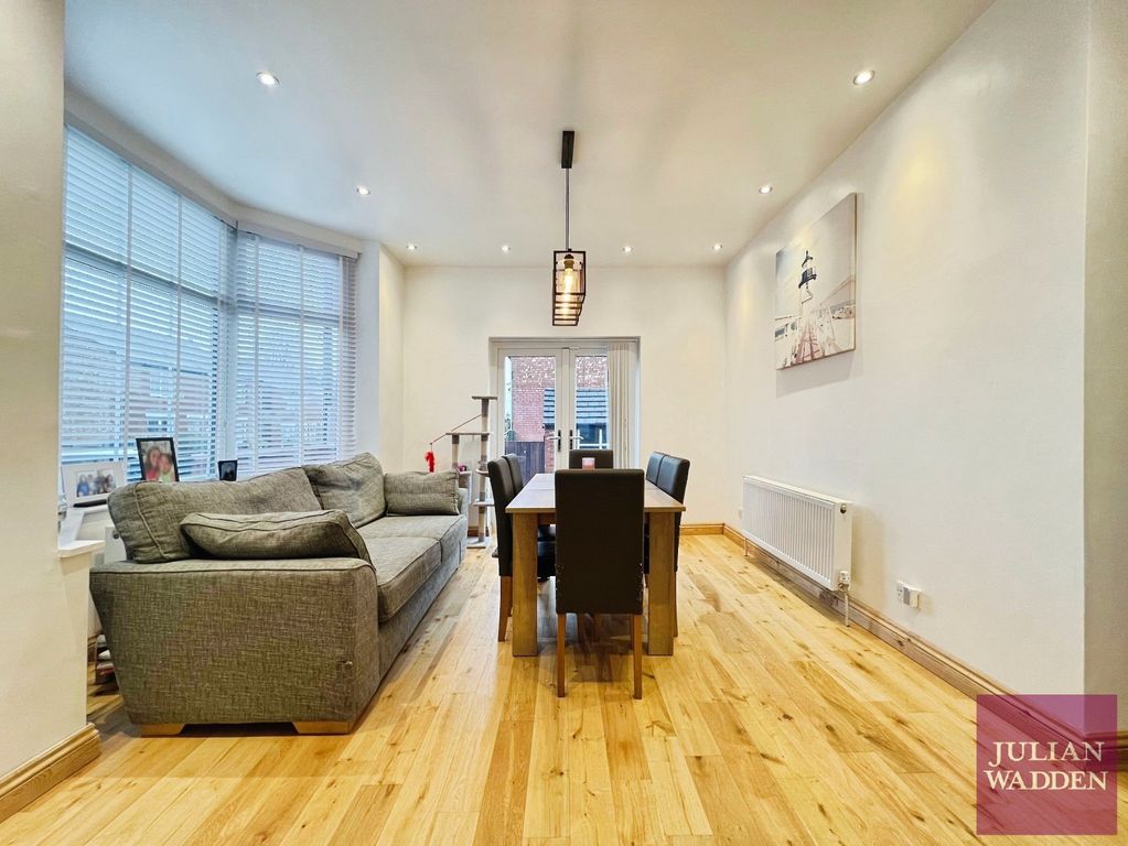 Property photo 3 of 18 Picture 3