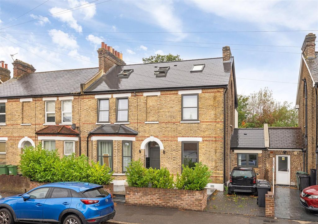 Property photo 2 of 12 Selby Road-13.Jpg