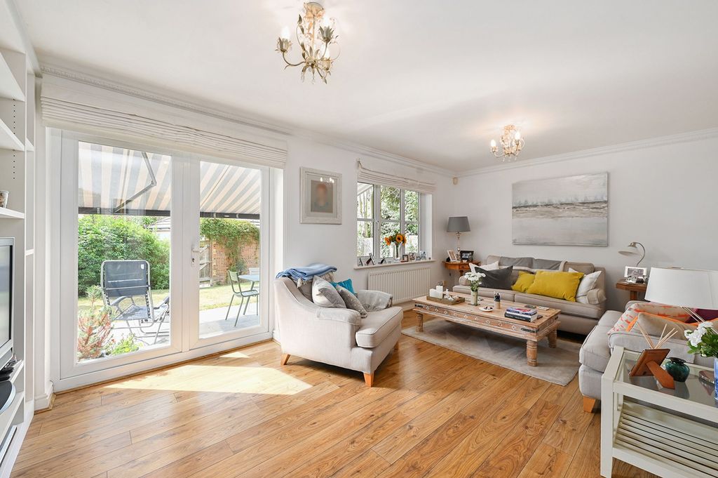 Property photo 3 of 33