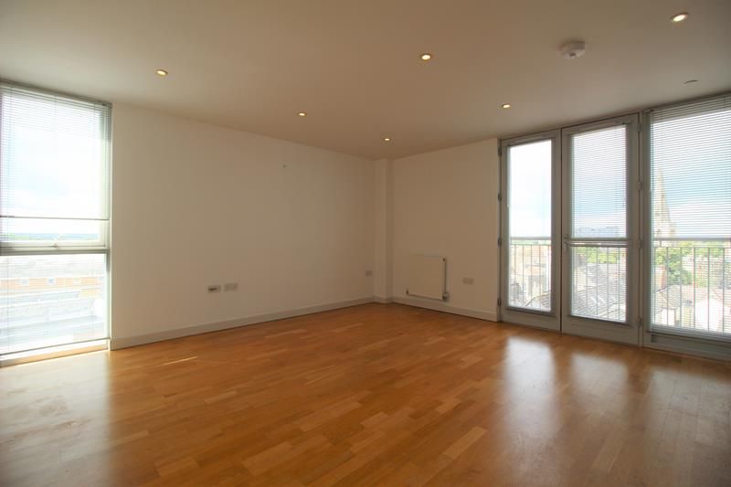 Property photo 3 of 5 Lounge