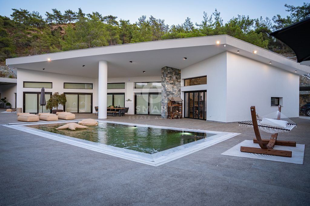Property photo 1 of 33 Stunning 6-Bedroom Detached Villa In Louvaras, Limassol – Mo
