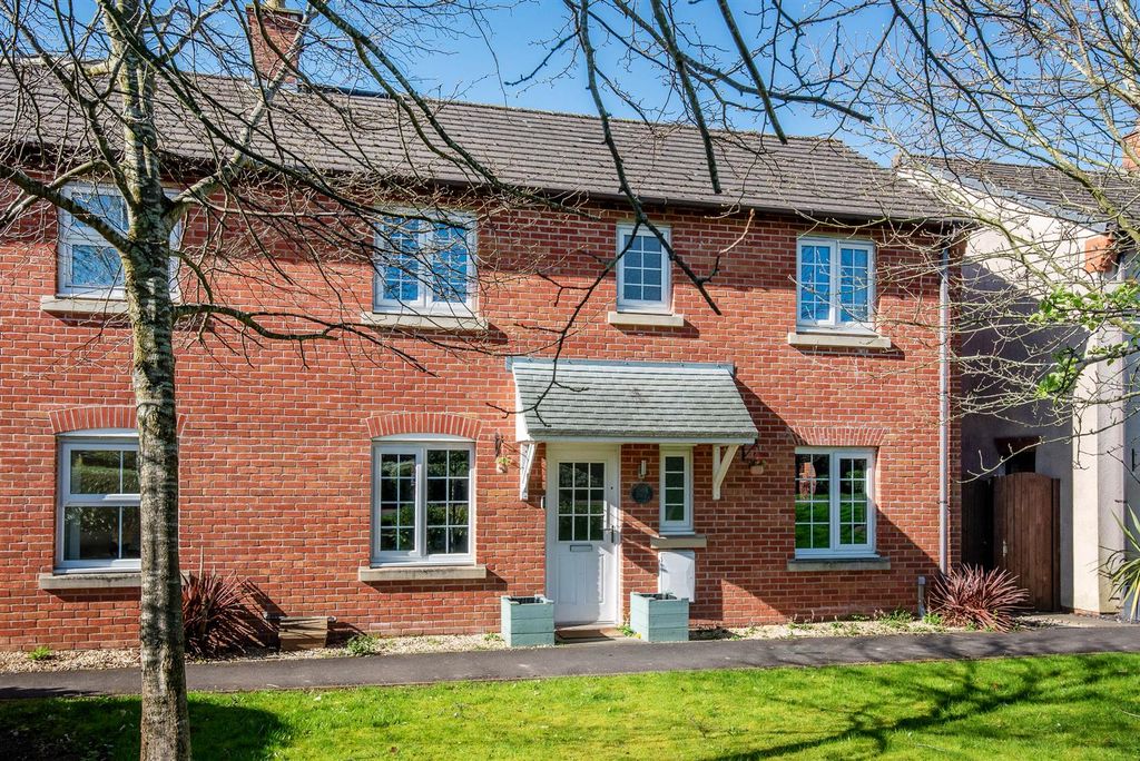 Property photo 1 of 22 Front External