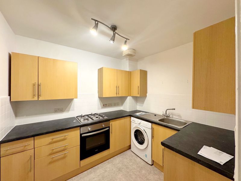 Property photo 3 of 6 Photo 4