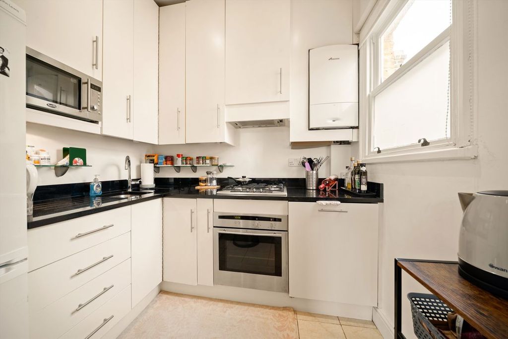 Property photo 3 of 5