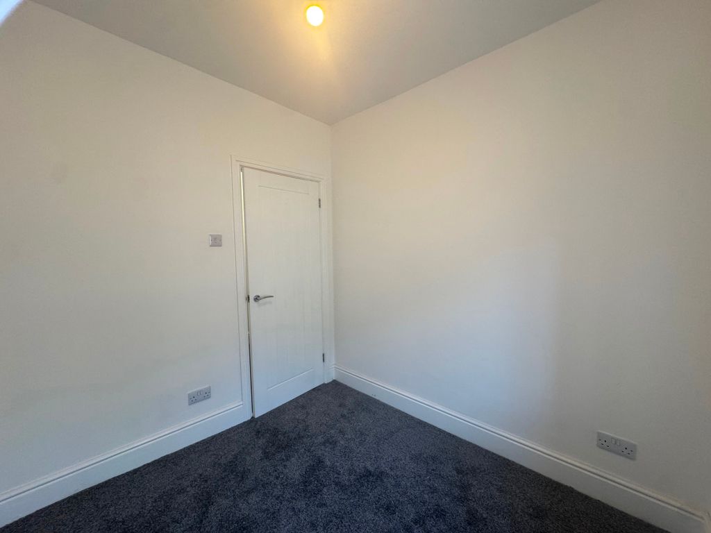 Additional image 7 of 3 bed flat to rent39A Bedwlwyn Road, Ystrad Mynach, Hengoed CF82