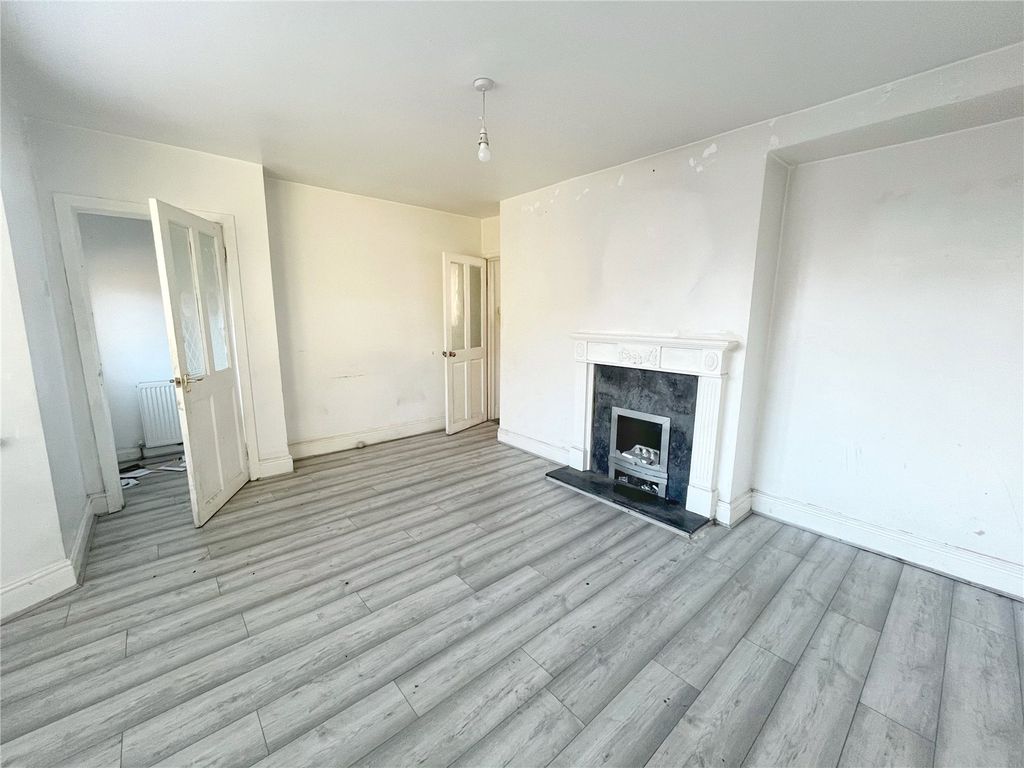 Property photo 3 of 10 Picture No. 10