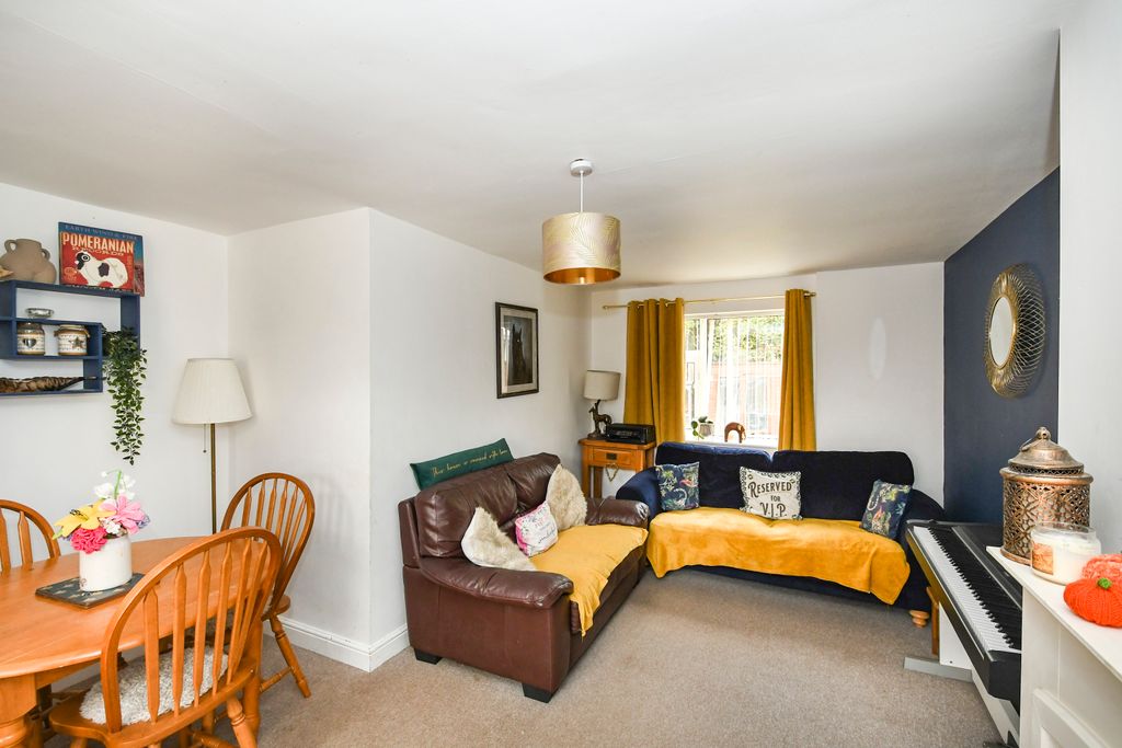 Property photo 3 of 13 B6Dae674-8696-41c5-B80A-Ffd69ee8E790