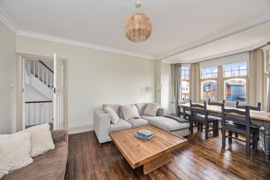 Property photo 2 of 19