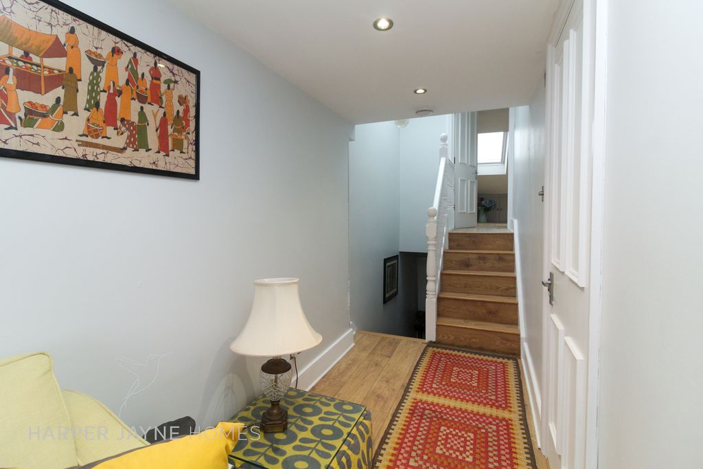 Property photo 2 of 12 Img_9928