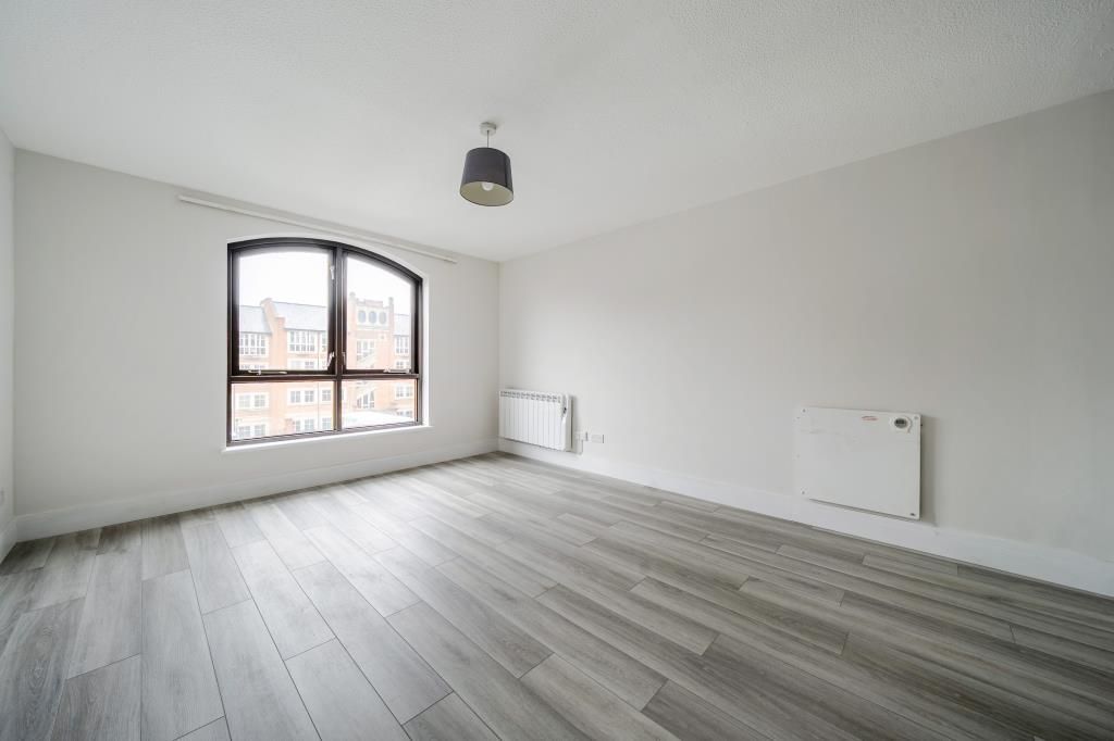 Property photo 3 of 22 Living Room 2