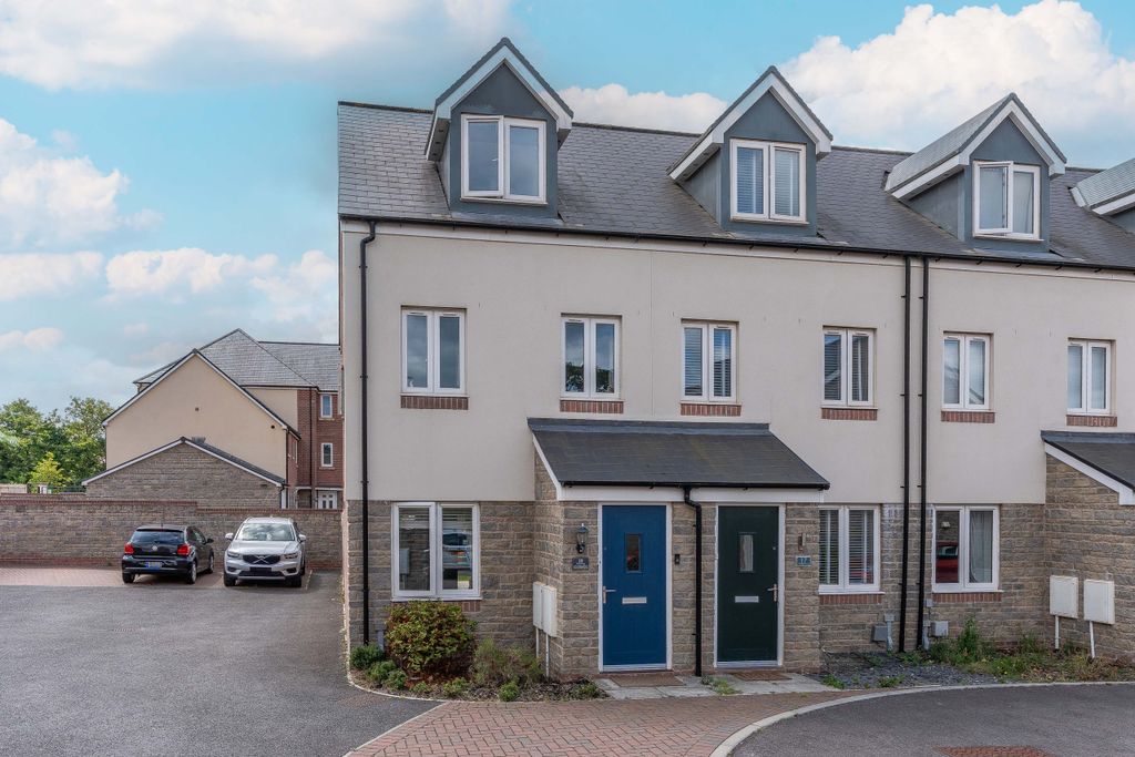Property photo 1 of 25 1