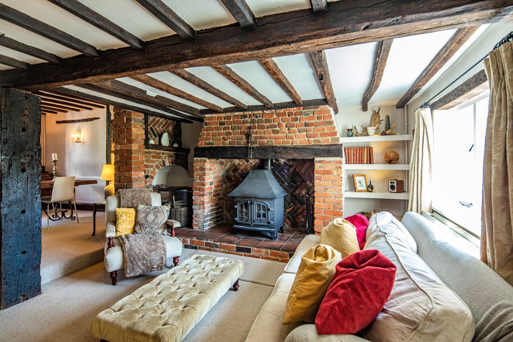 Property photo 2 of 16