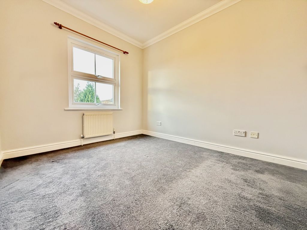 Property photo 3 of 7 Bedroom 2