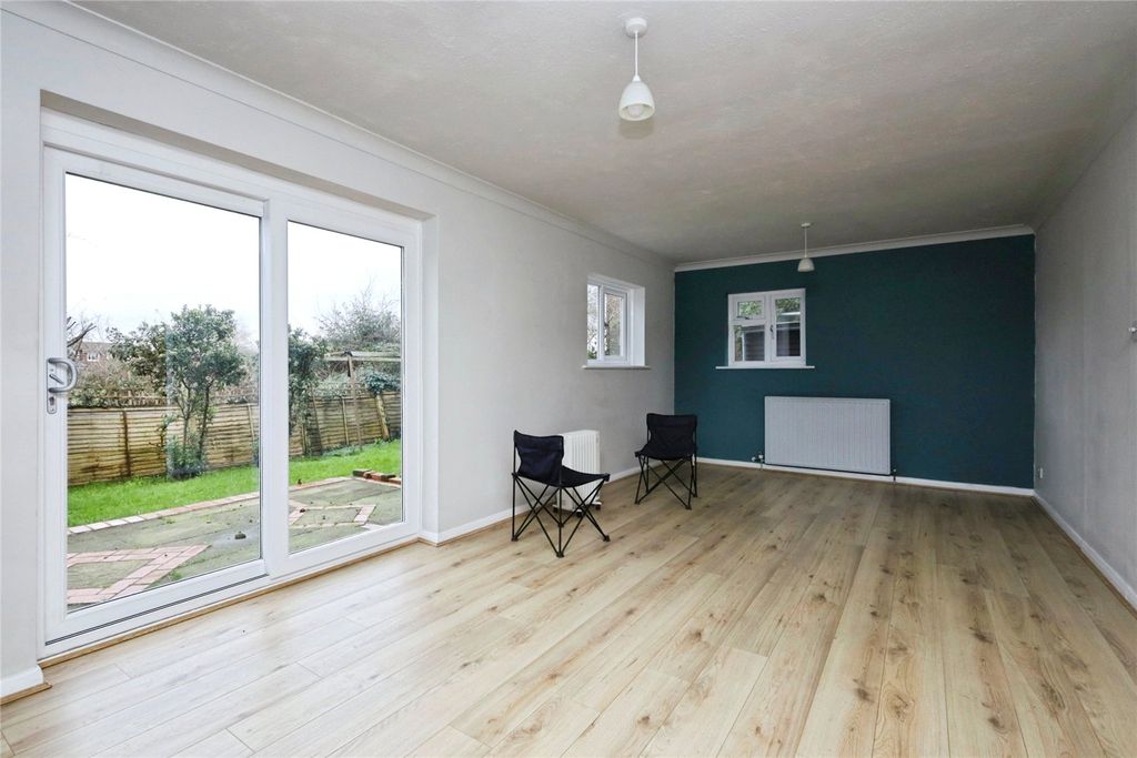 Property photo 2 of 30 Picture No. 31