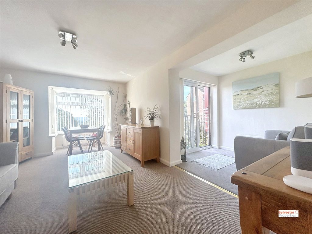 Property photo 3 of 18 Picture No. 07
