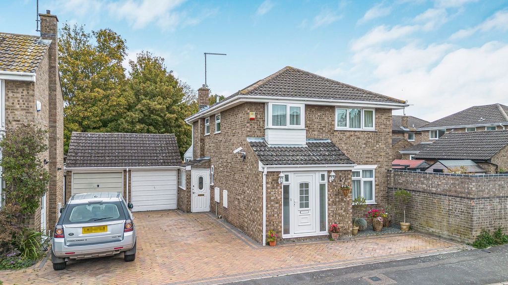 Property photo 1 of 24