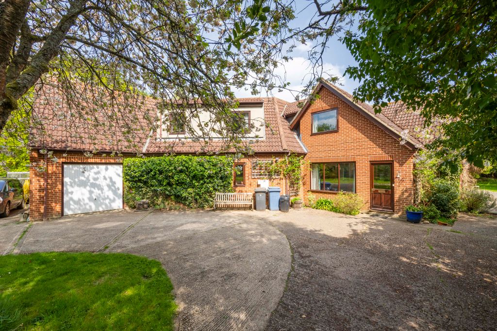 Property photo 2 of 41 _1105537