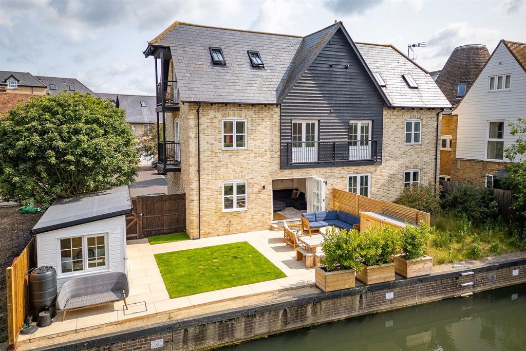 Property photo 1 of 36 External-14.Jpg