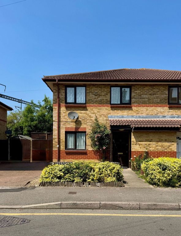 Property photo 1 of 11
