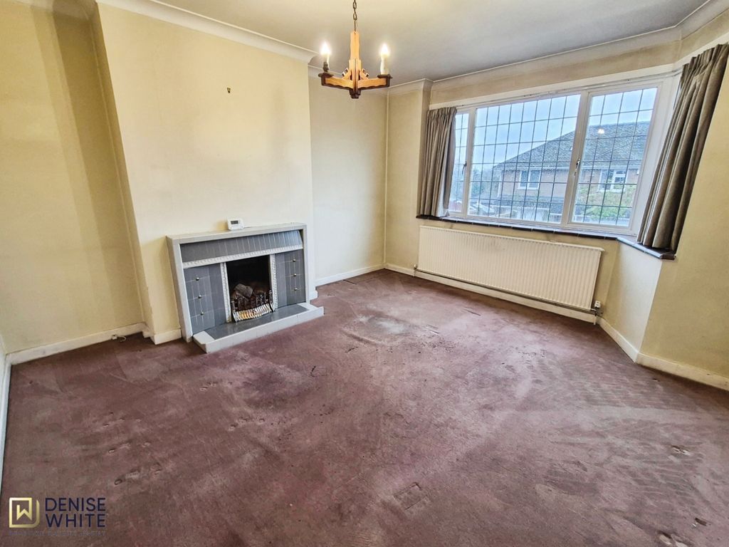 Property photo 2 of 22 Lounge