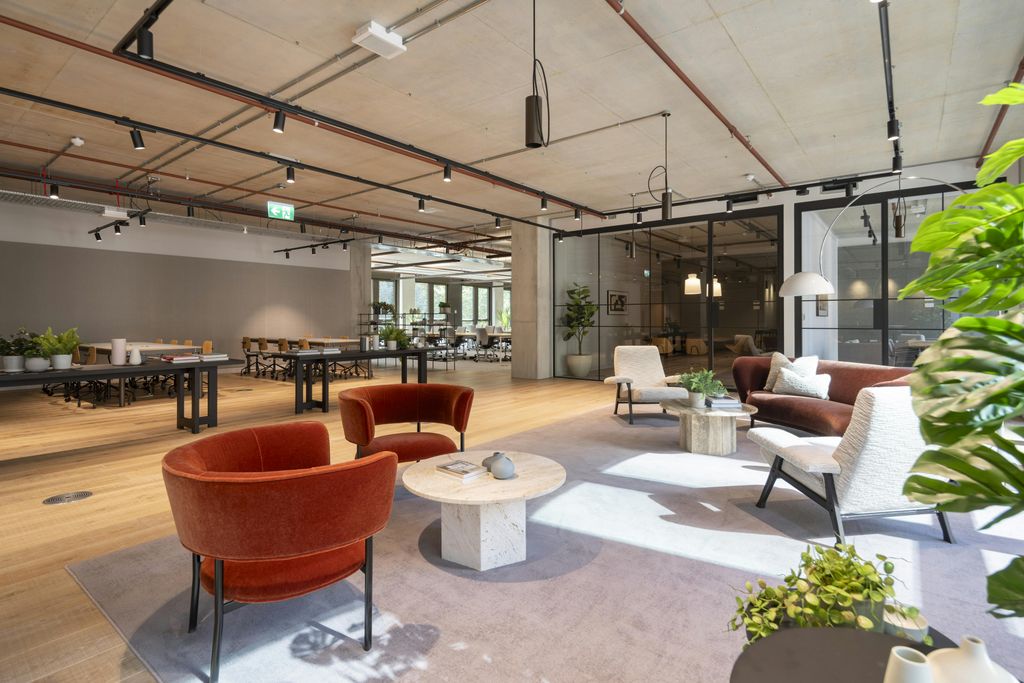 Property photo 1 of 42 MC41684899Hr.Jpg