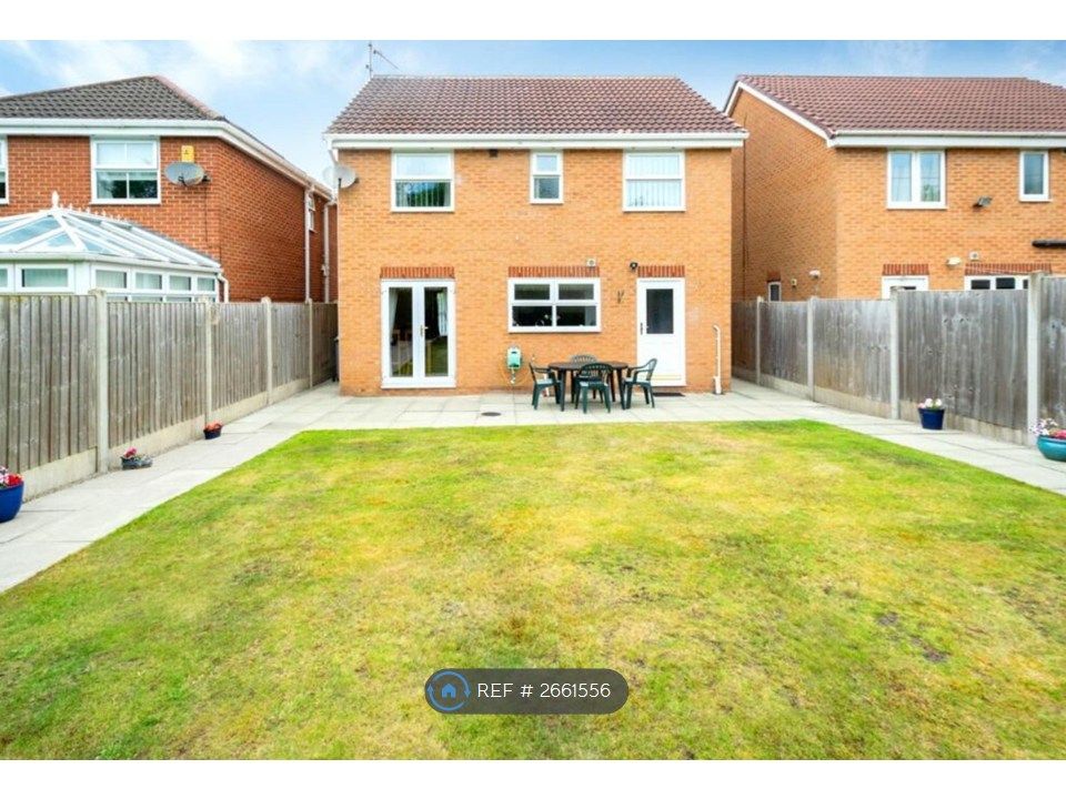 Property photo 3 of 13 Garden