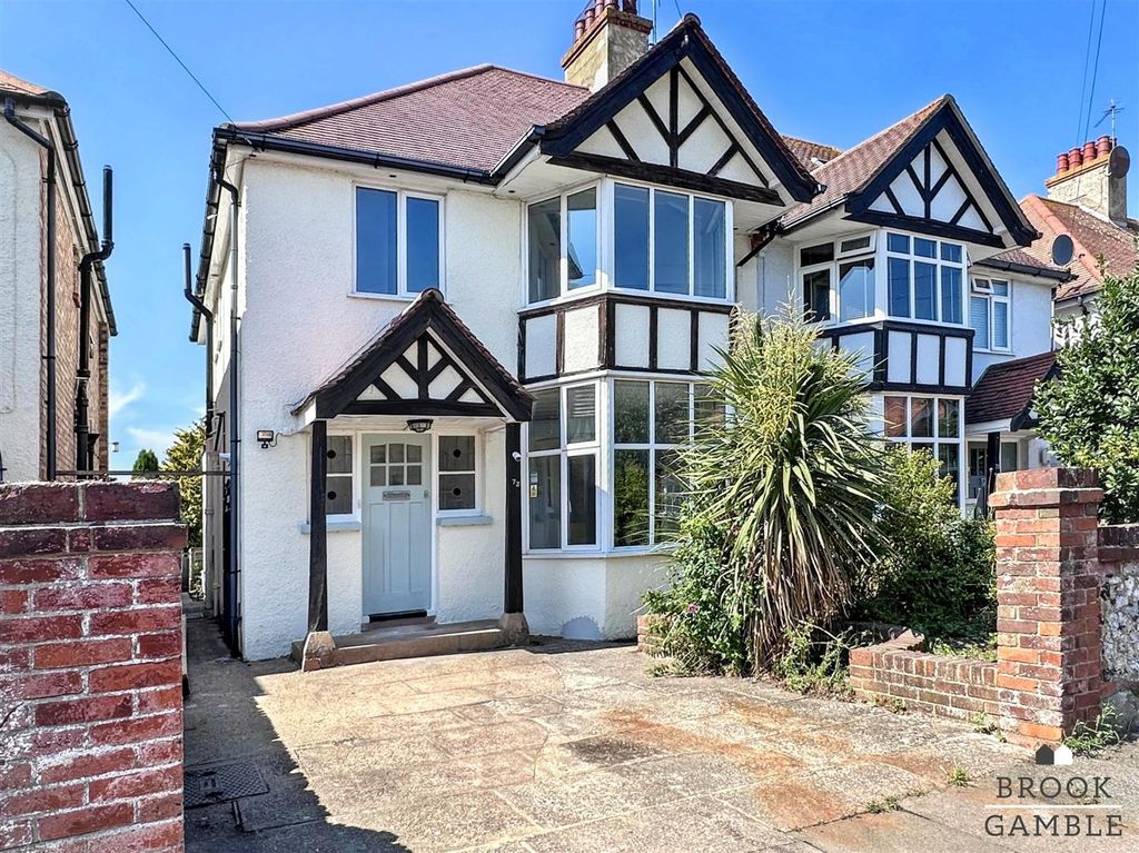 Property photo 1 of 20 01323 438506