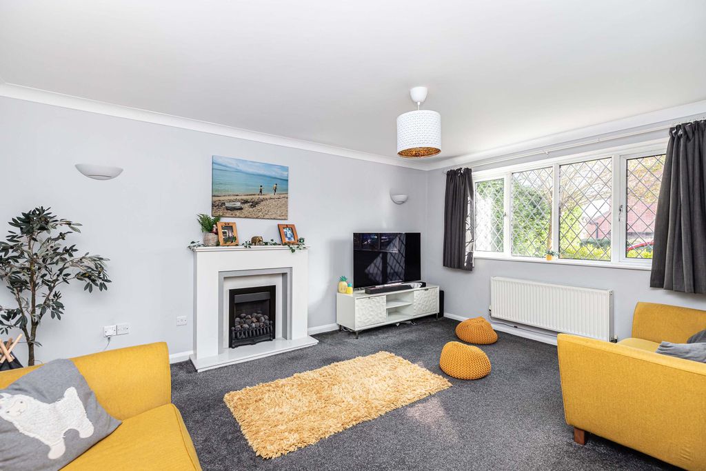 Property photo 3 of 25 Img_5140