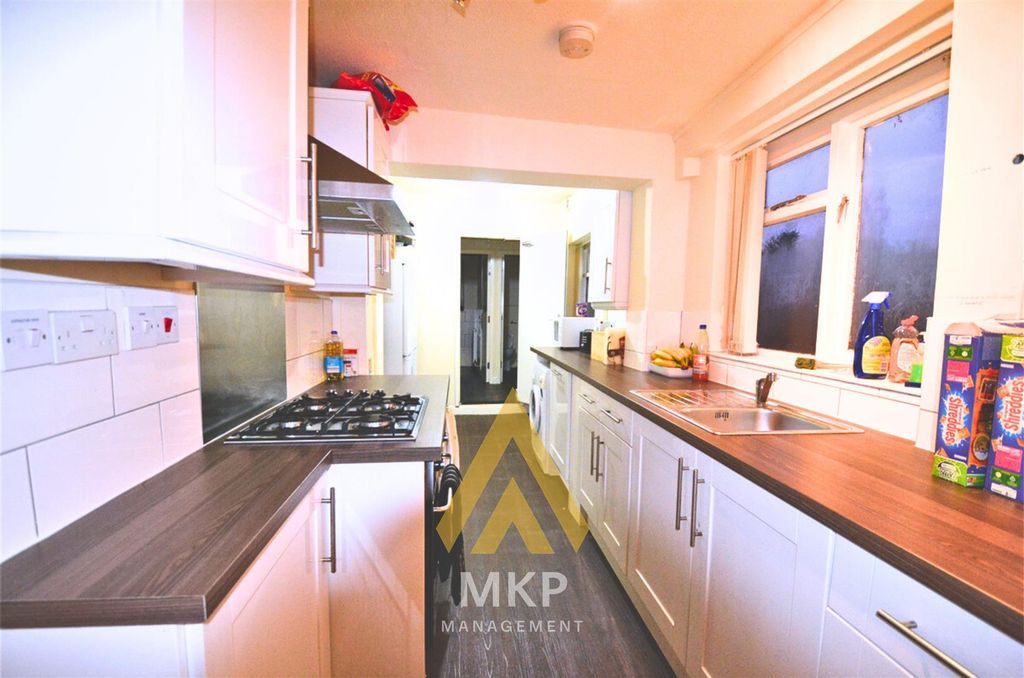 Property photo 3 of 11 4.Png