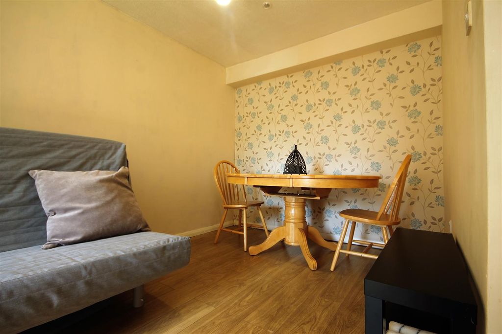 Property photo 2 of 9 54891.Jpg