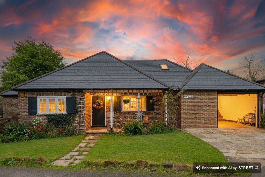 Property photo 2 of 26