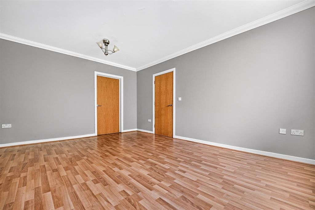 Property photo 3 of 25 0-11.Jpg