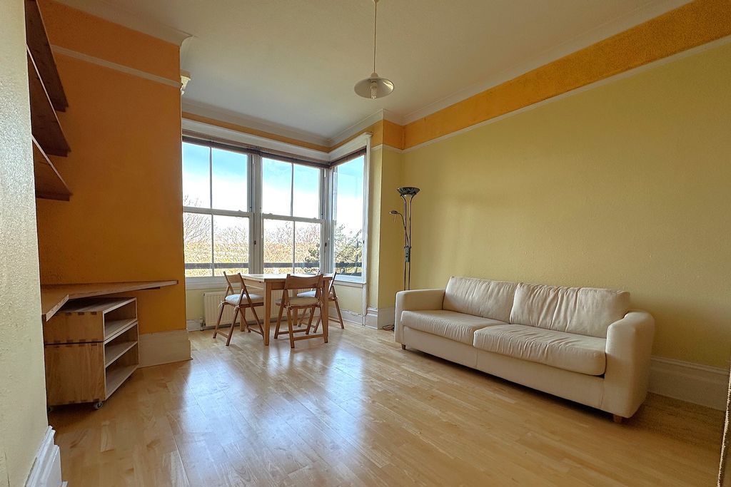 Property photo 3 of 14 Photo 2