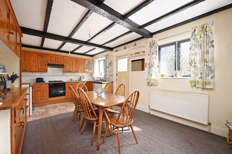 Property photo 2 of 32 Dining Kitchen
