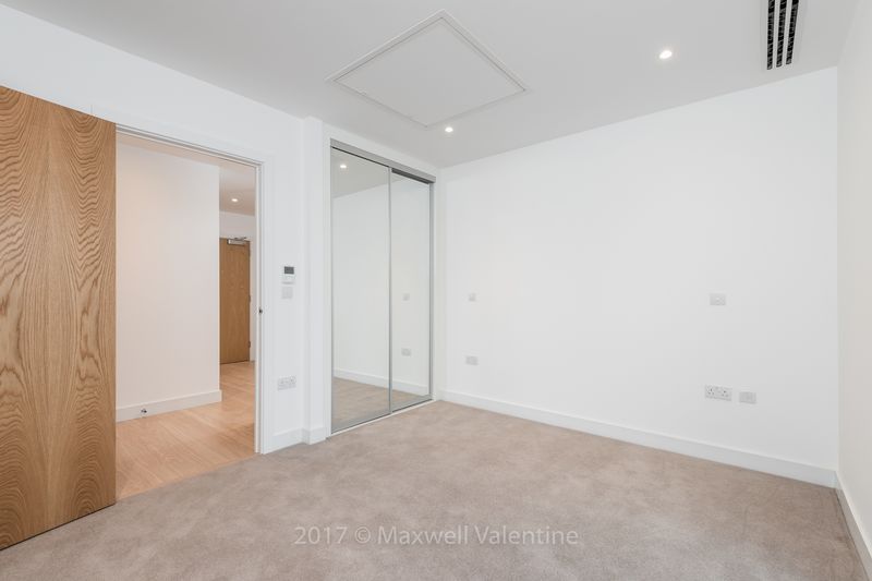 Property photo 3 of 12 Photo 7