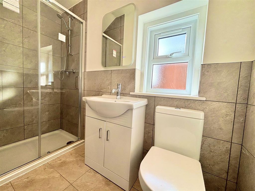 Additional image 7 of 1 bed flat to rentTennyson Road, Freshwater PO40