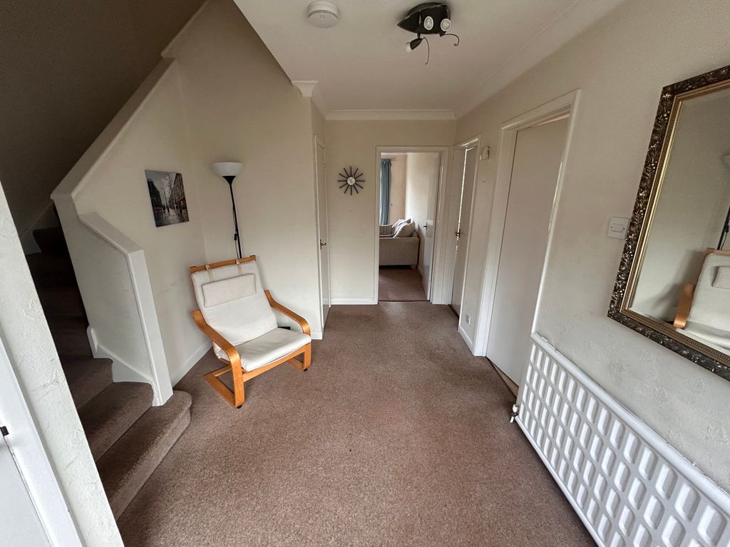 Property photo 2 of 20 Hallway