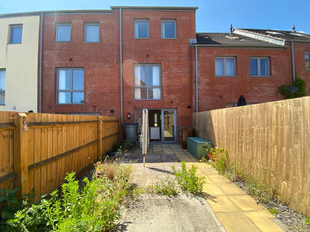 Property photo 3 of 8