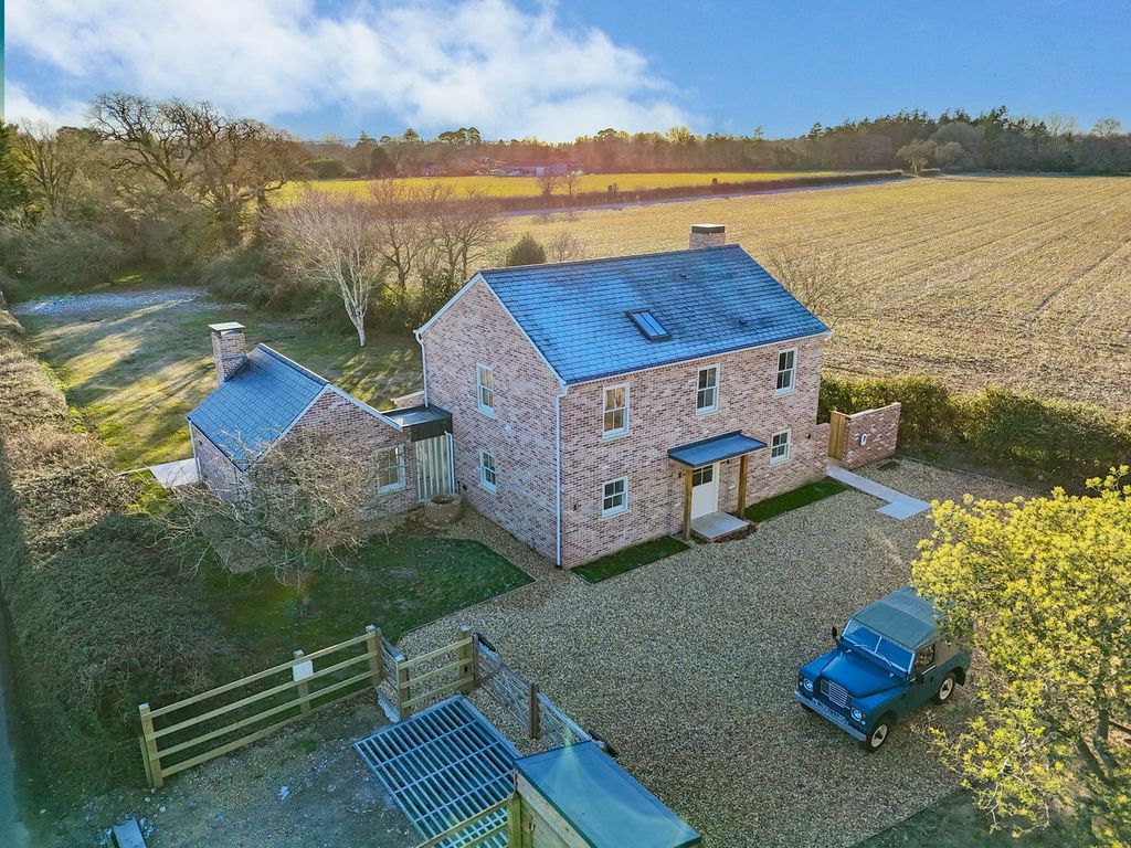 Property photo 2 of 22