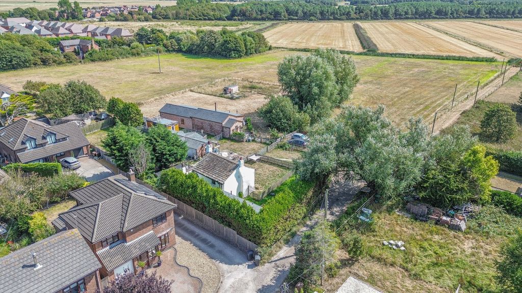 Property photo 1 of 17 4469061