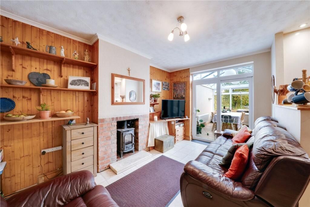 Property photo 2 of 23