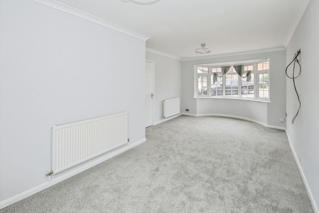 Property photo 3 of 18 Pbox-Img.Jpg