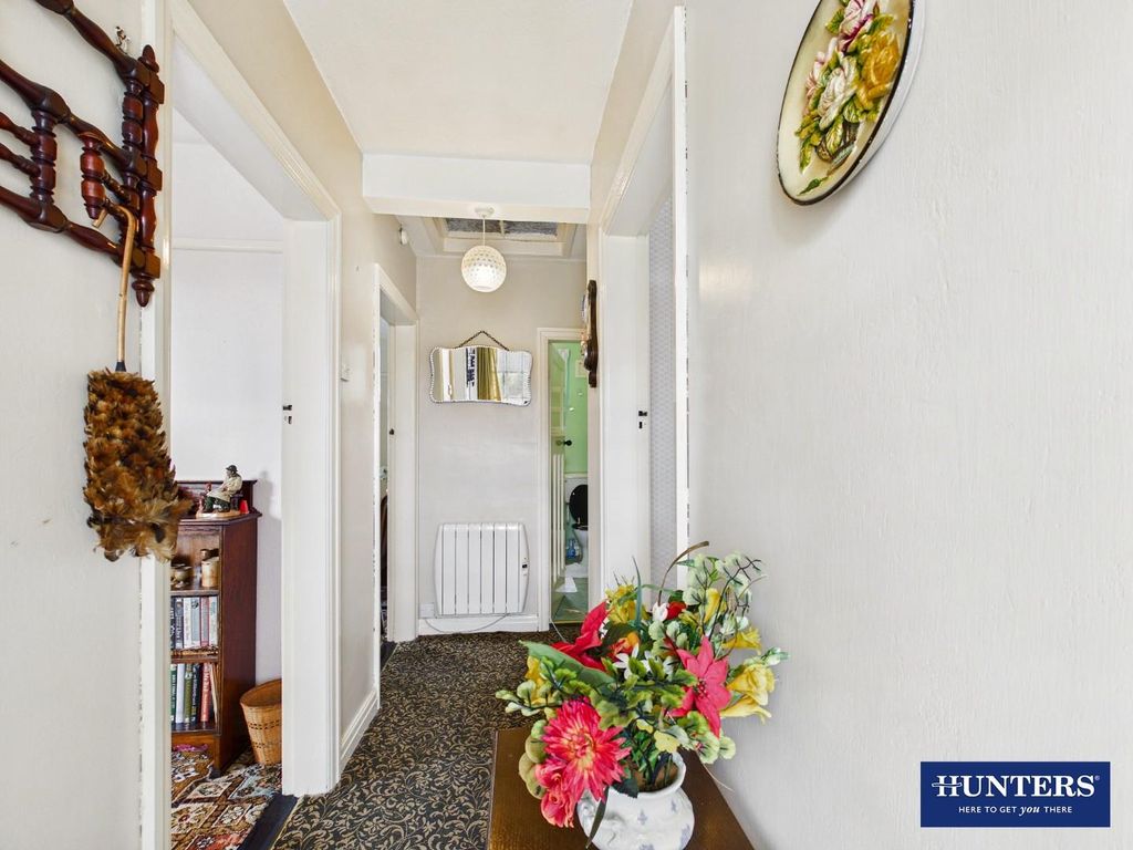 Property photo 2 of 30 Entrance Hallway
