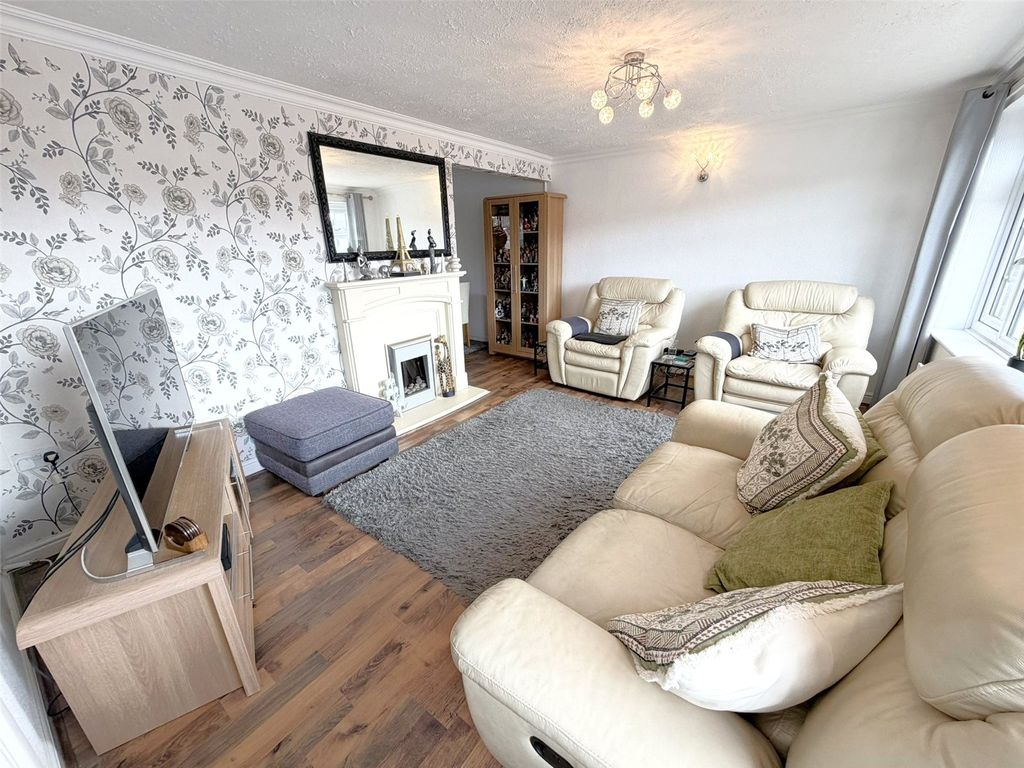 Property photo 3 of 21 Picture No. 05