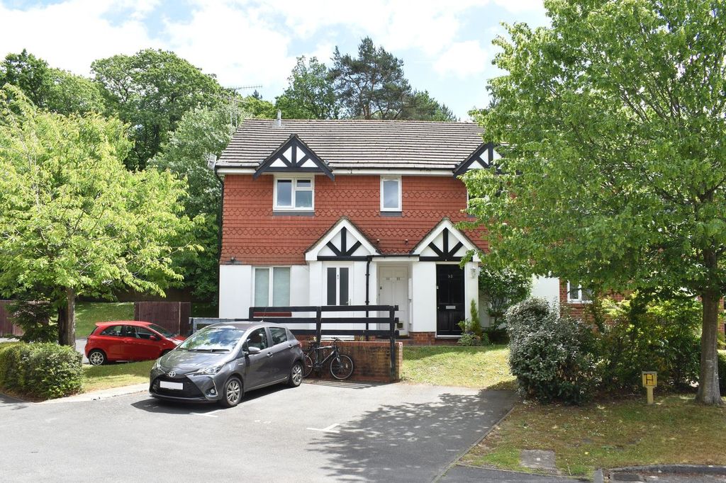 Property photo 1 of 5